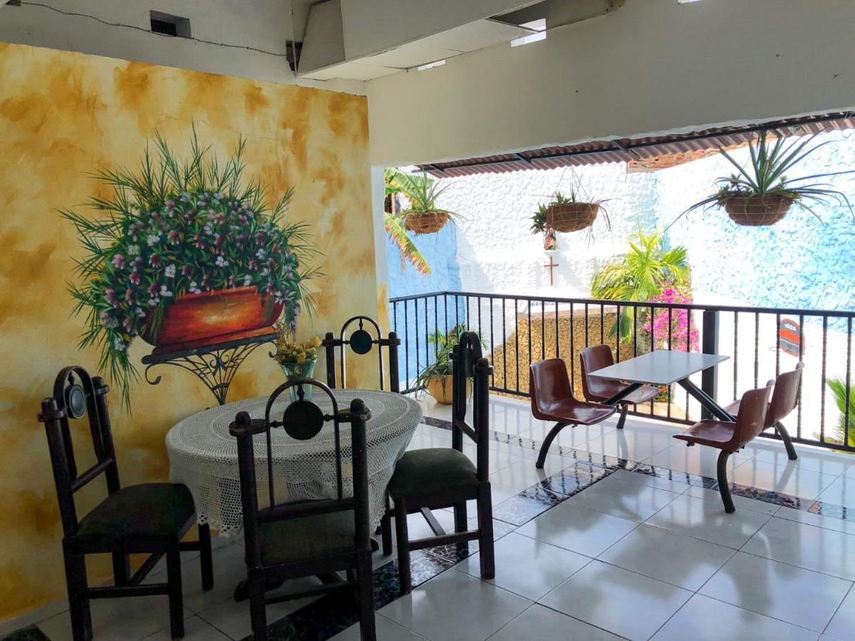Hotel Plaza Confort Girardot Buitenkant foto