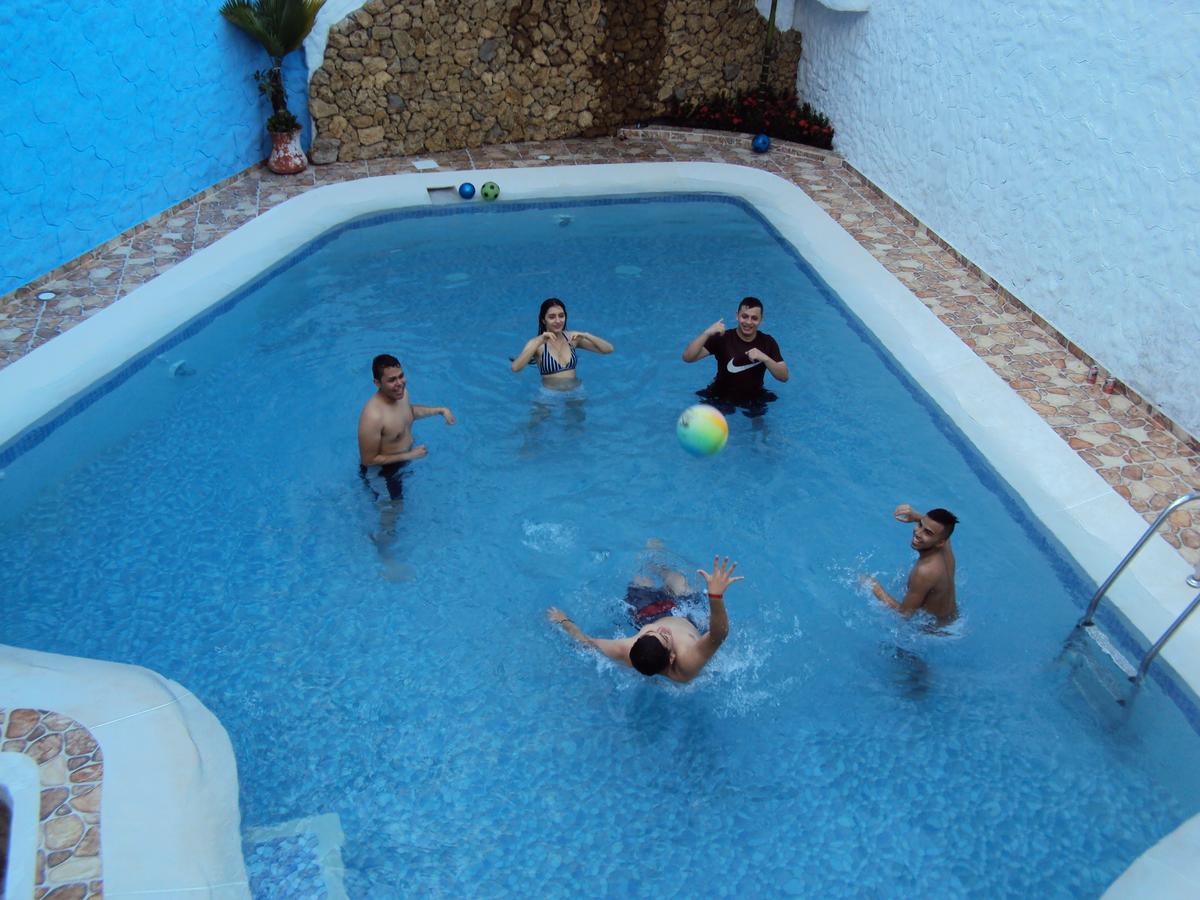 Hotel Plaza Confort Girardot Buitenkant foto